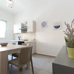 Venti Di Сasa de vacaciones Brucoli